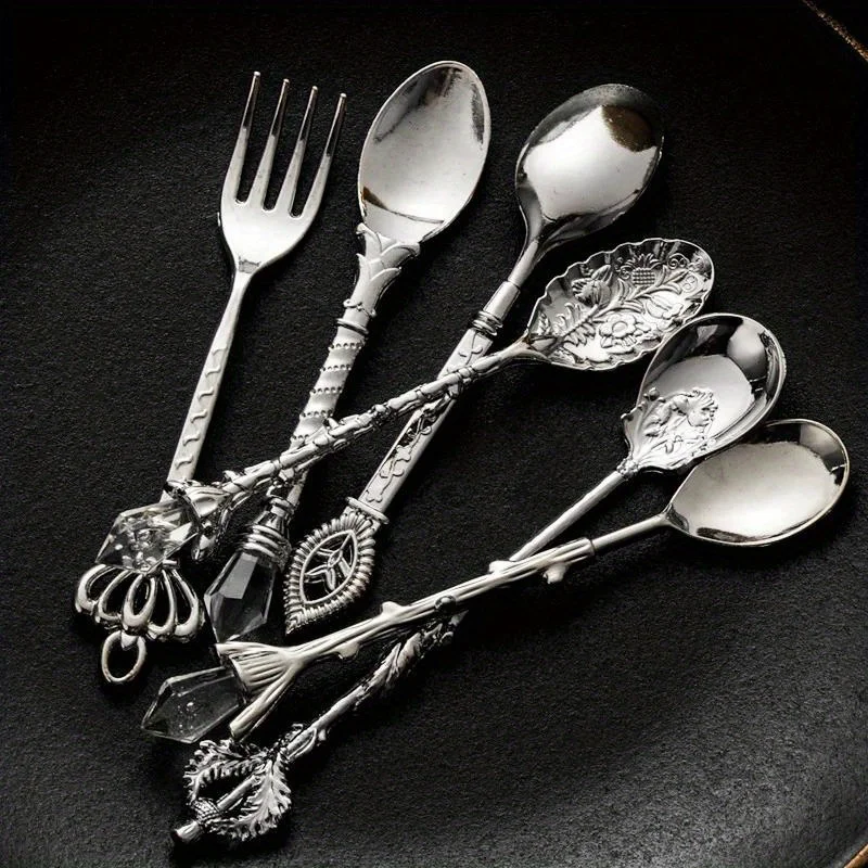 6pcs 빈티지 숟가락 포크 로얄 스타일 골드 새겨진  - Vintage Collectible Spoons 리뷰 및 가격